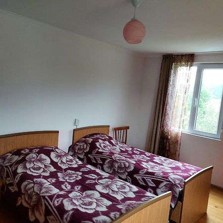 Hotel Bombora Mestia Habitación foto