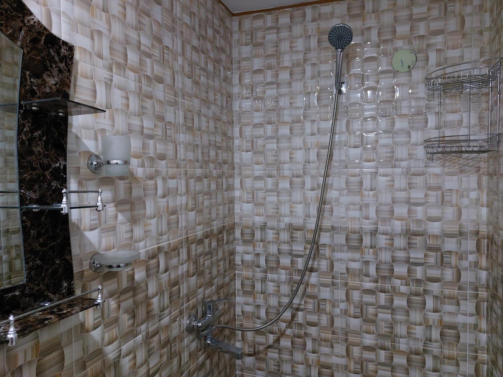 Hotel Bombora Mestia Habitación foto